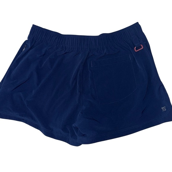 Title Nine Outdoor Hiking Trail Belted Shorts large - Picture 2 of 3